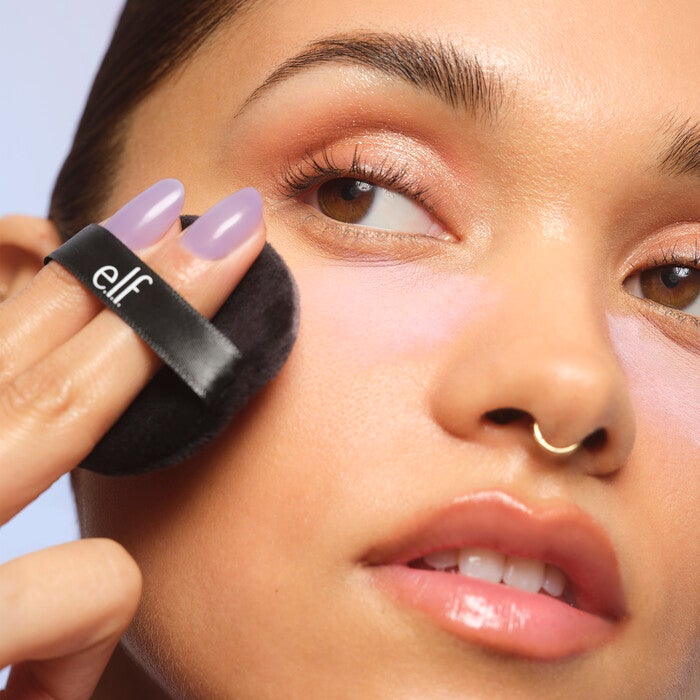 Use Set It Bright Powder with soft velvet puff to bake and set your makeup.